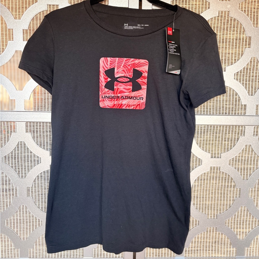 NWT Under Armour Black Tee with Red Graphic